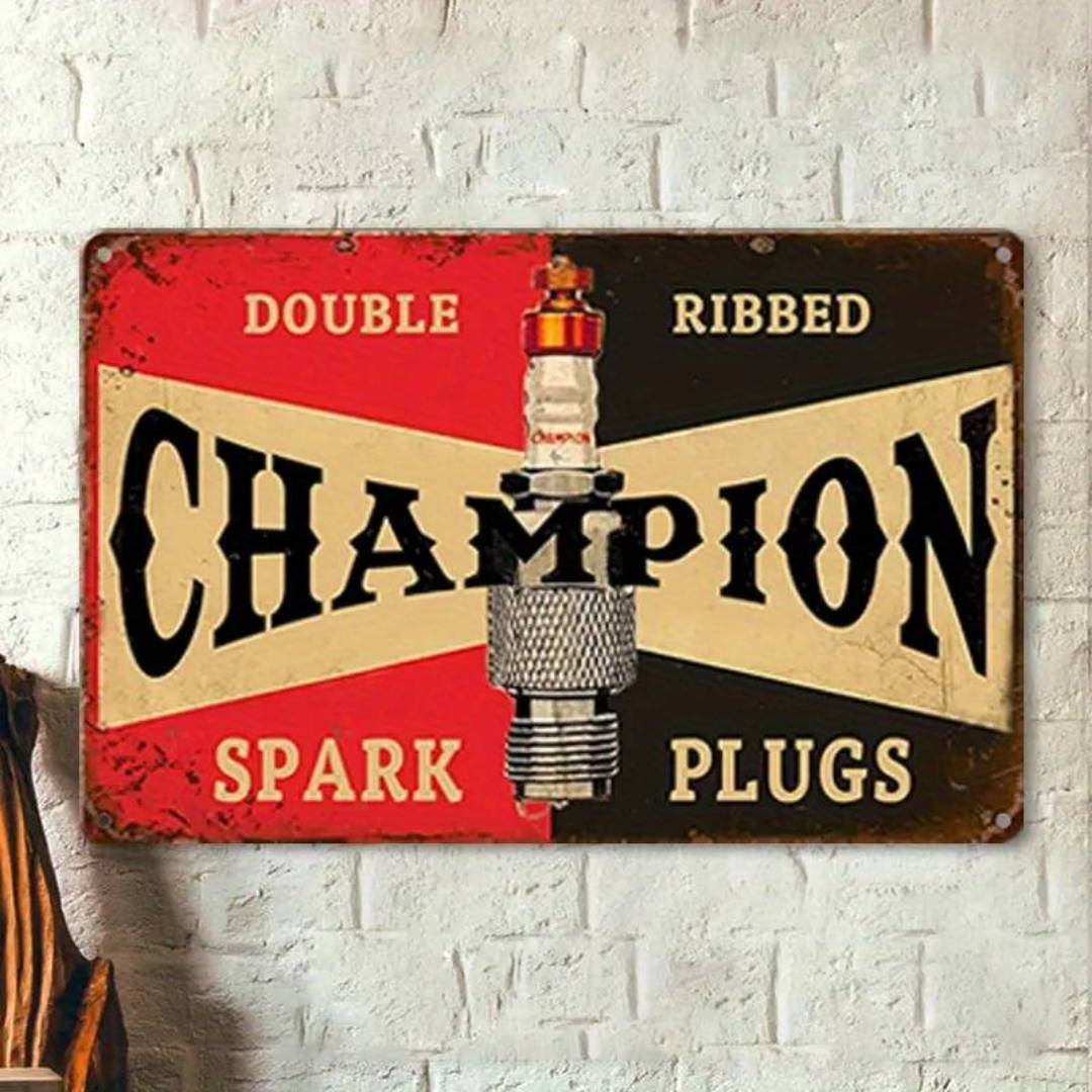 Rot, Schwarzes Metallschild mit schwarzer Aufschrift Champion Spark Plug
