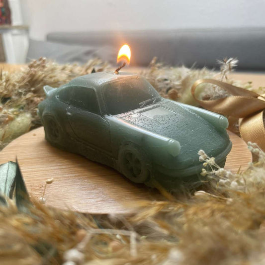 Kerze in Autoform